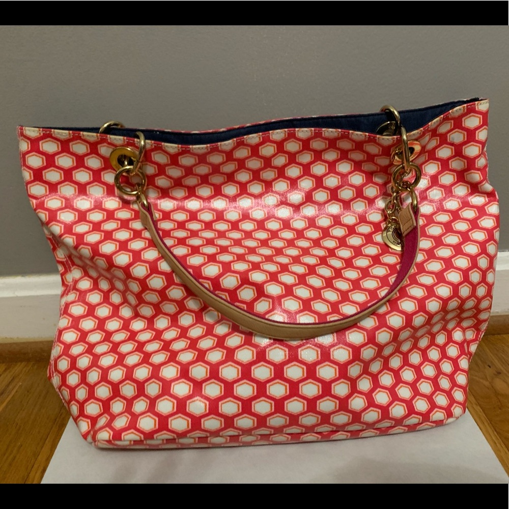 Very nice Tommy Hilfiger